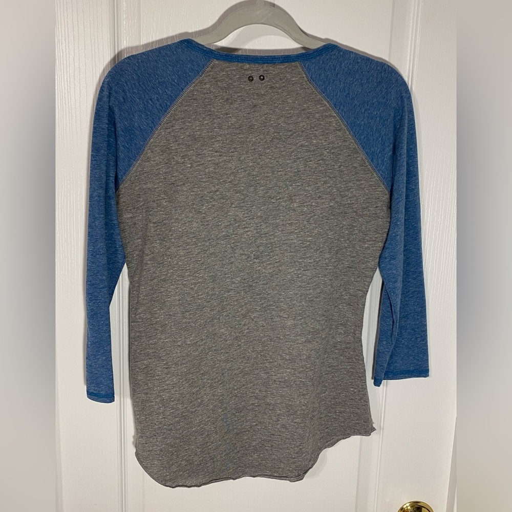NEW Y2K Converse 3/4 Sleeve Raglan Henley Tee Heather Gray and Blue Large - Picture 2 of 6